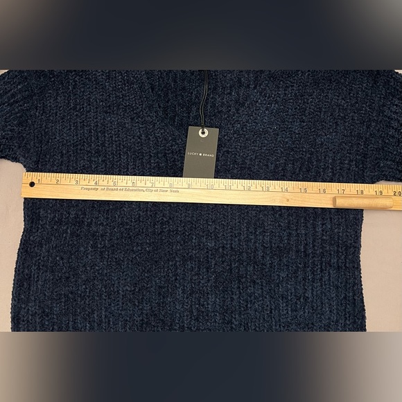 Lucky brand blue v-neck sweater. Size XS - Picture 5 of 5